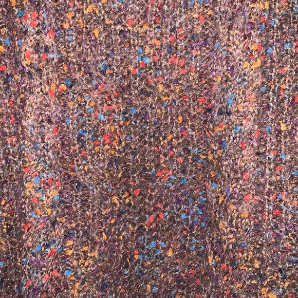 🌹 KNOX ROSE SWEATER 🌹 - Picture 3 of 5